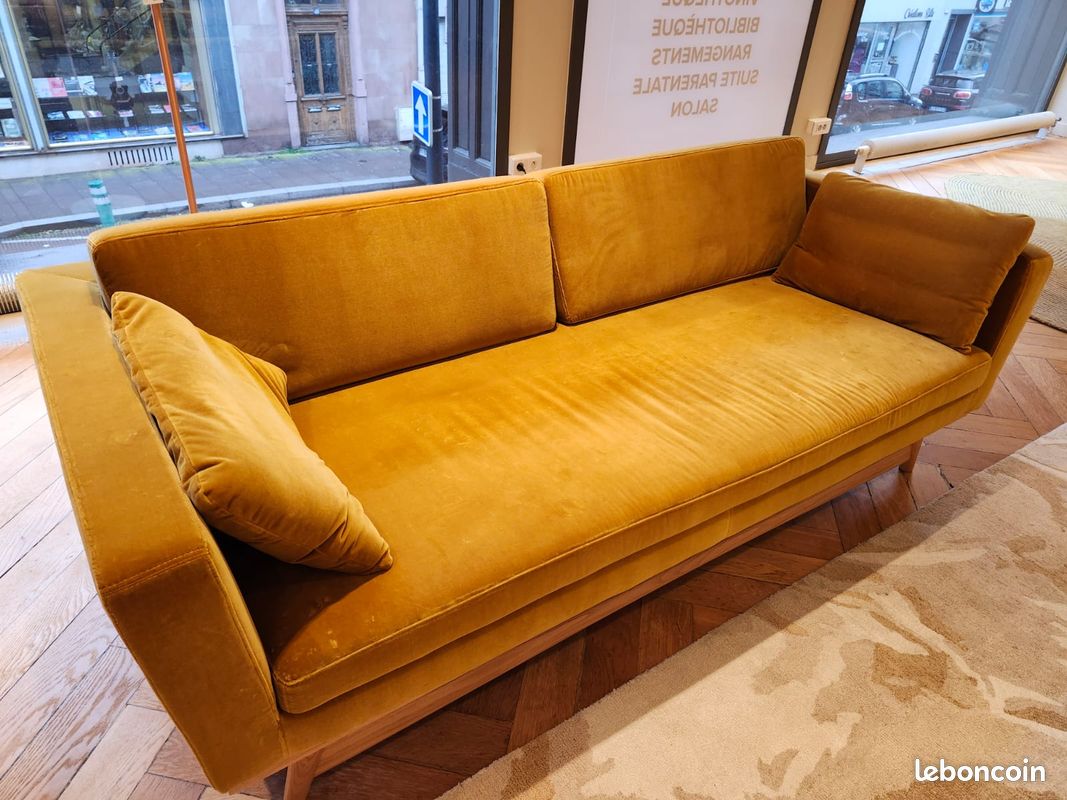 SOLDES 50% - Canapé design 3 places – 210 cm - RED EDITION (image 2)