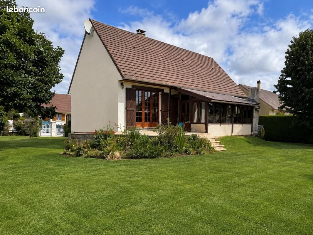Maison 4 pièces 79 m² · à Saint-Crépin-Ibouvillers · 79 m² · 250 000 €