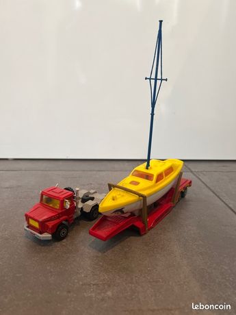 Camion Semi-remorque Scania Avec Voilier - Jouet Majorette échelle 1/60 - Bon état D'occasion