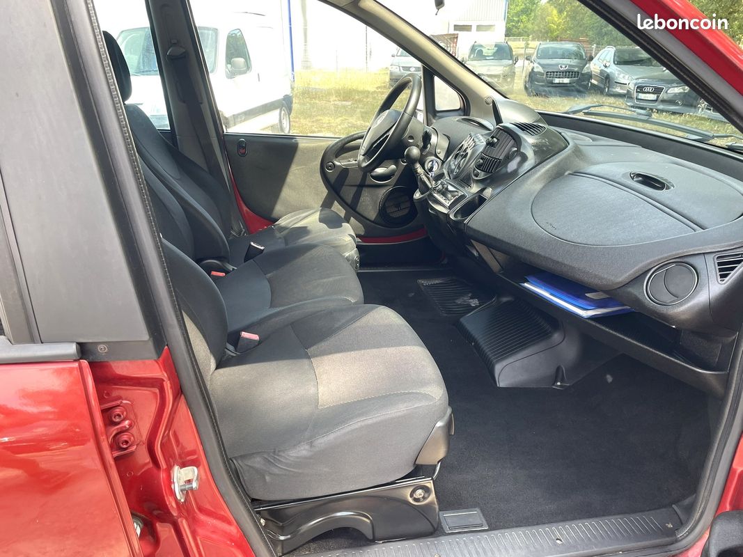 FIAT Multipla Phase 2 1.9 JTD 120cv 6 places (image 4)