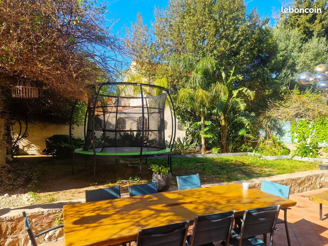 Maison 12 pièces 205 m² · à Toulon · 205 m² · 680 000 €