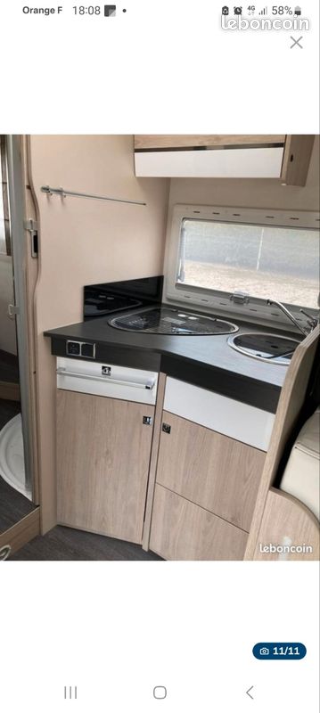 Camping car Chausson 718 XLB spécial avec attelage édition
2019 4 places (image 6)