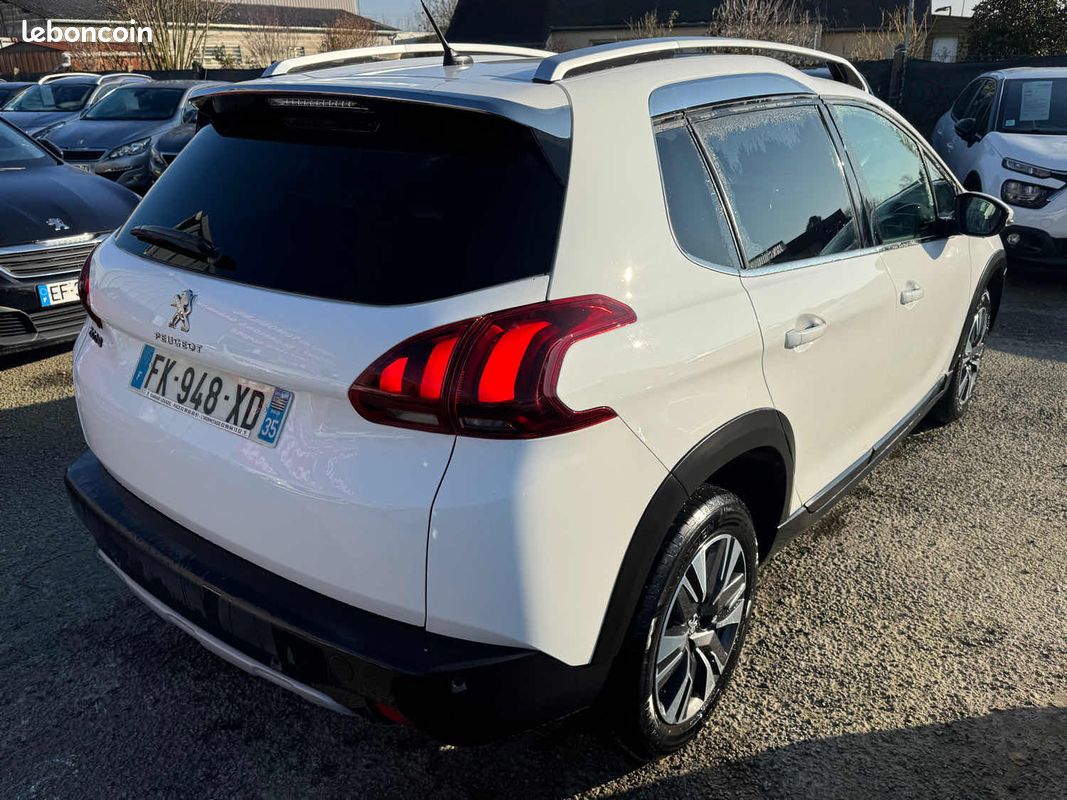 Peugeot 2008 (image 5)