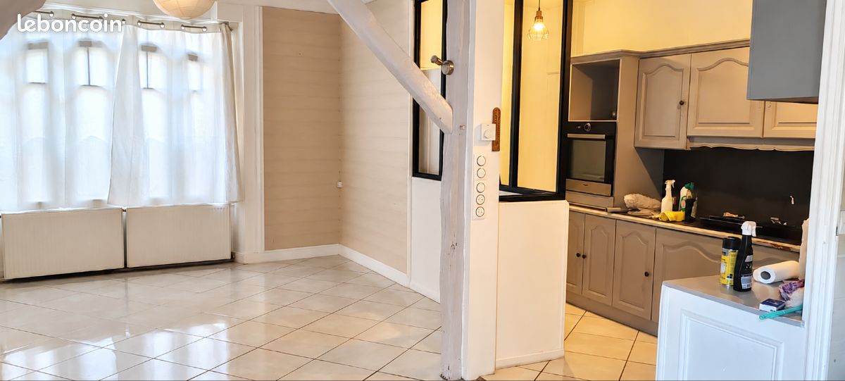 Maison 6 pièces 102 m² · à Écouché-les-Vallées · 102 m² · 142 000 €