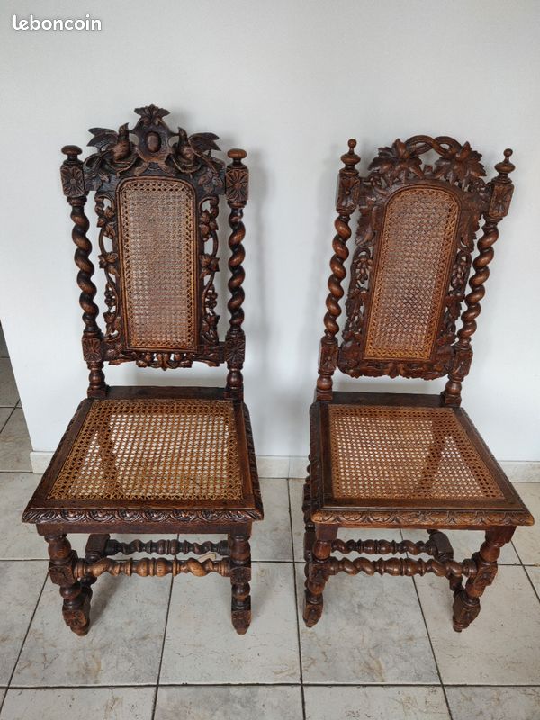 Chaises en bois (image 1)