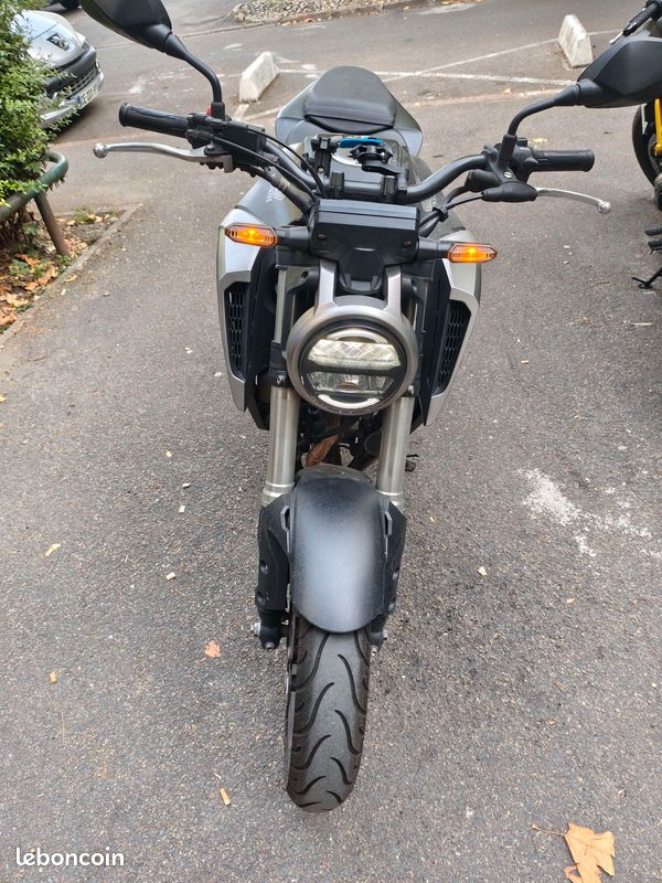 Honda CB125R 2018 - 33885km (image 1)
