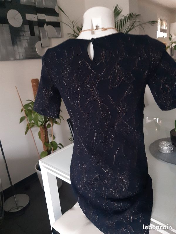 Une robe bleu marine taille 36 marque Camaieu (image 8)