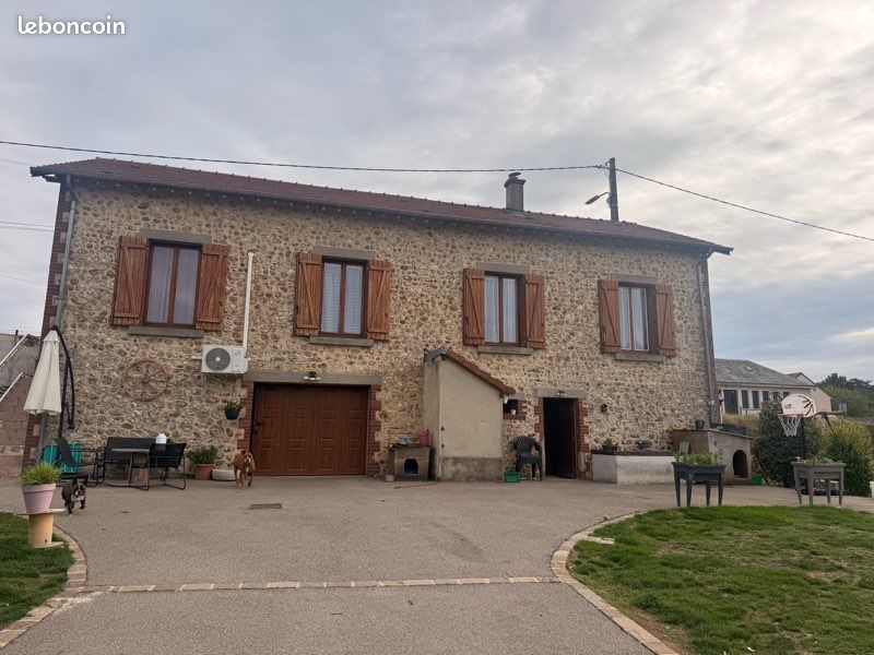 Maison 5 pièces 90 m² · à Champrond-en-Gâtine · 90 m² · 147 000 €