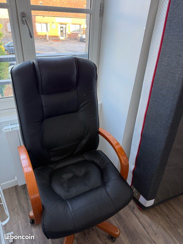 Chaise de bureau (image 1)