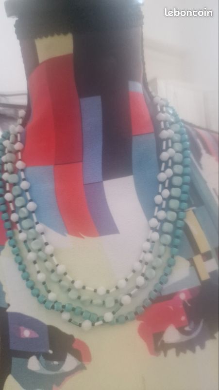 Collier vintage (image 1)