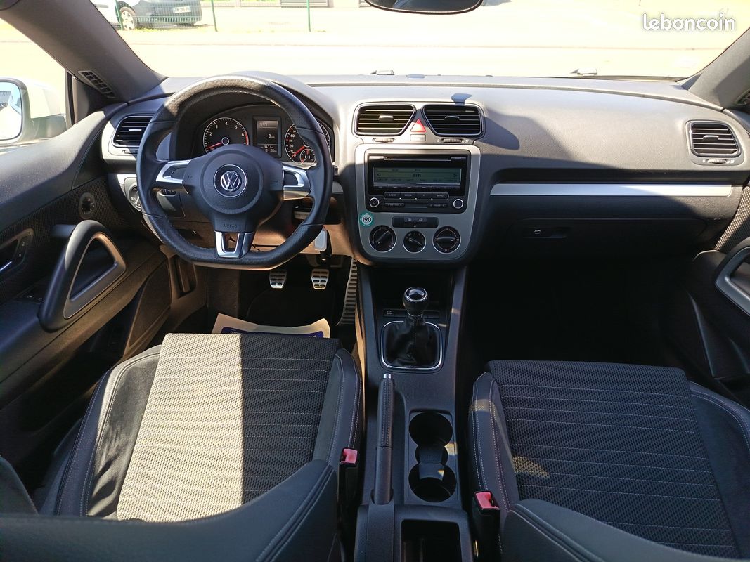 Volkswagen Scirocco 1.4 Tsi 122 Clim Cuir Régulateur Radar AR 1.Main Garantie 12 Mois (image 5)