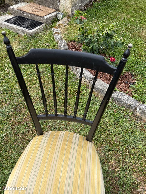 Chaise ancienne (image 2)