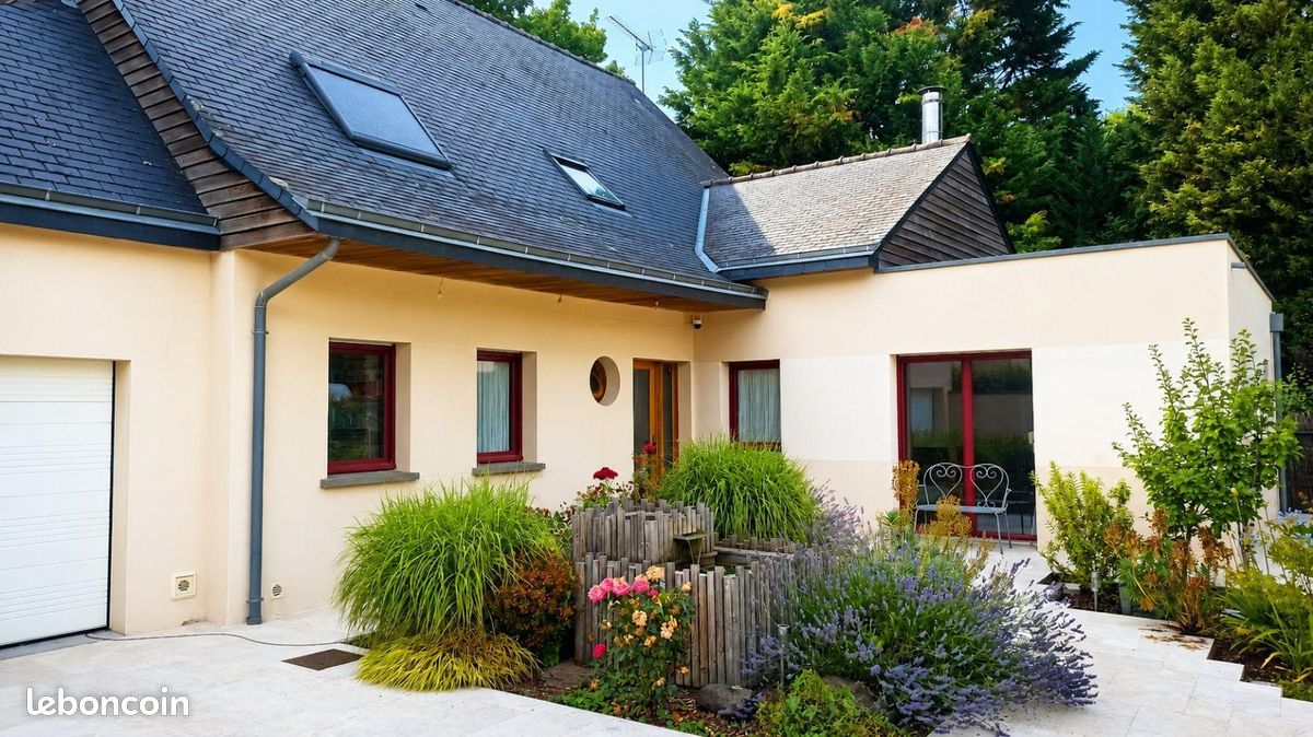 Maison 7 pièces 230 m² · à Combourg · 230 m² · 498 000 €