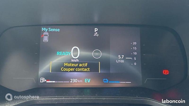 Renault Clio 1.6 E-Tech 145ch full hybrid Techno (image 9)