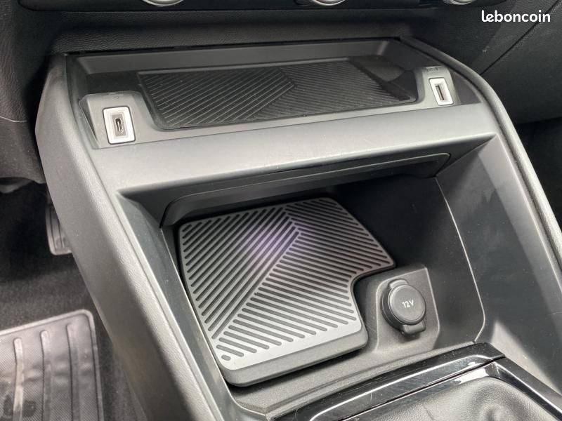 Citroen C4 PureTech 130ch S&S Feel (image 18)