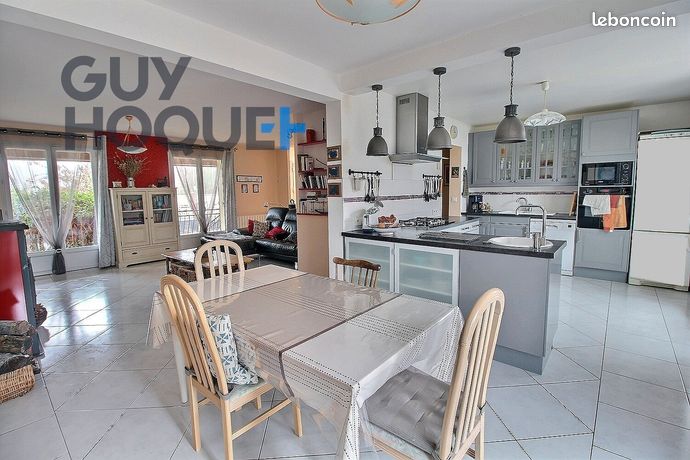 Maison 7 pièces 150 m²