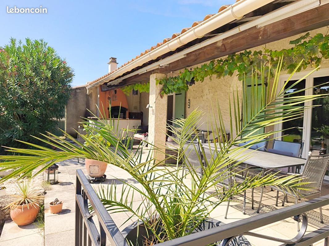 Maison 7 pièces 213 m² · à Aubignan · 213 m² · 378 000 €