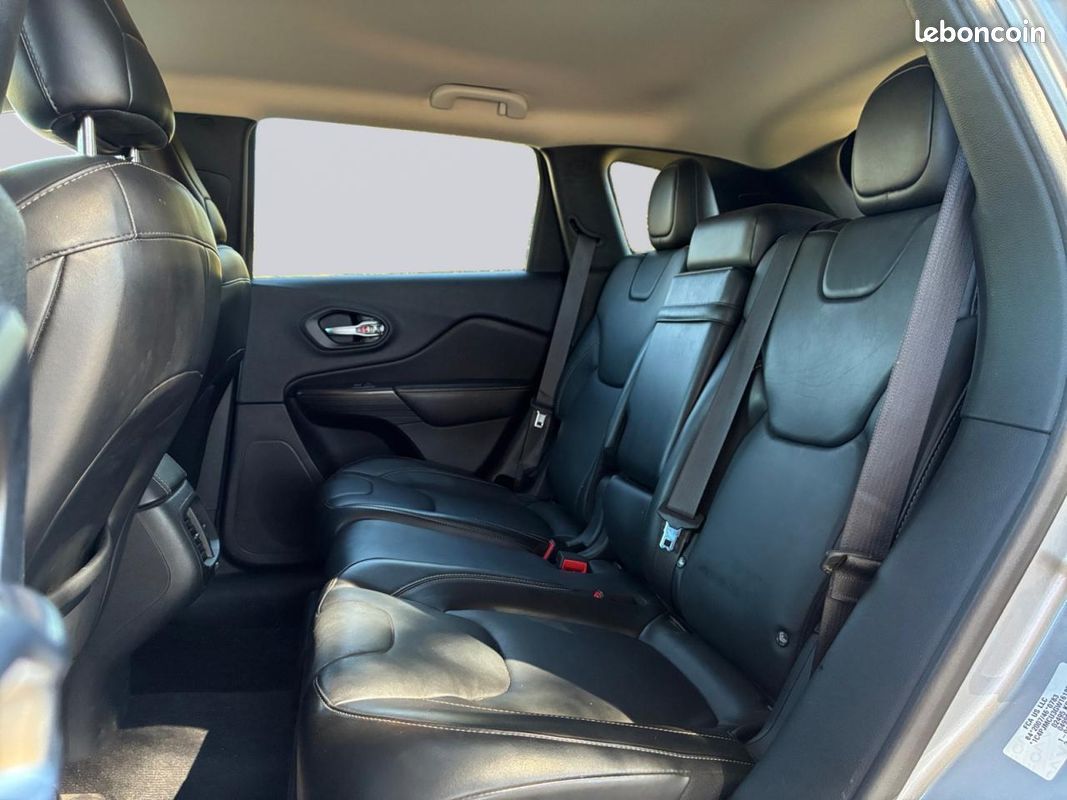 JEEP CHEROKEE 2.2 MultiJet 200 - Night Eagle - Garantie 12 mois (image 23)