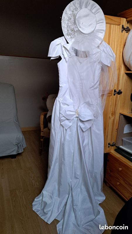 Robe de mariage / théâtre (image 4)