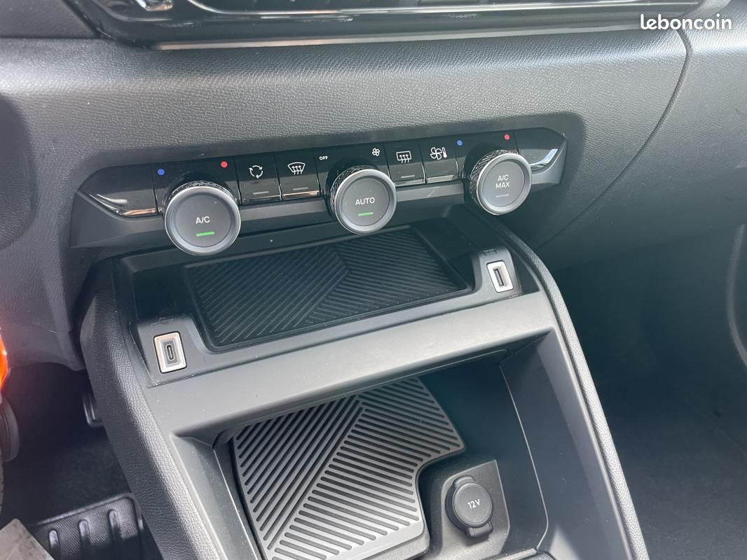 Citroën C4 X BLUEHDI 130 EAT8 PLUS (image 14)