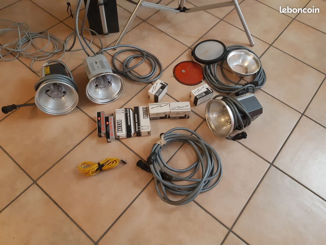 Lot Flash Studio Balcar : Générateur 1200J + Torche Avec Cellule Esclave