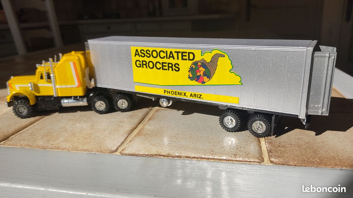 Camion Collection Custom 1:32 - Modèle 12 92 Avec Cintre - Toujours Sous Vitrine (sans Boîte)