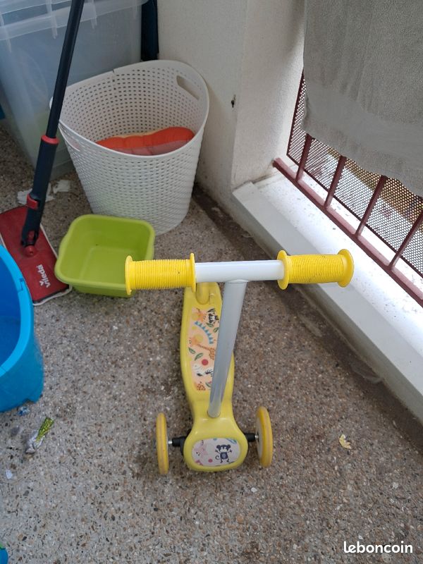 Patinette 3 roue (image 1)