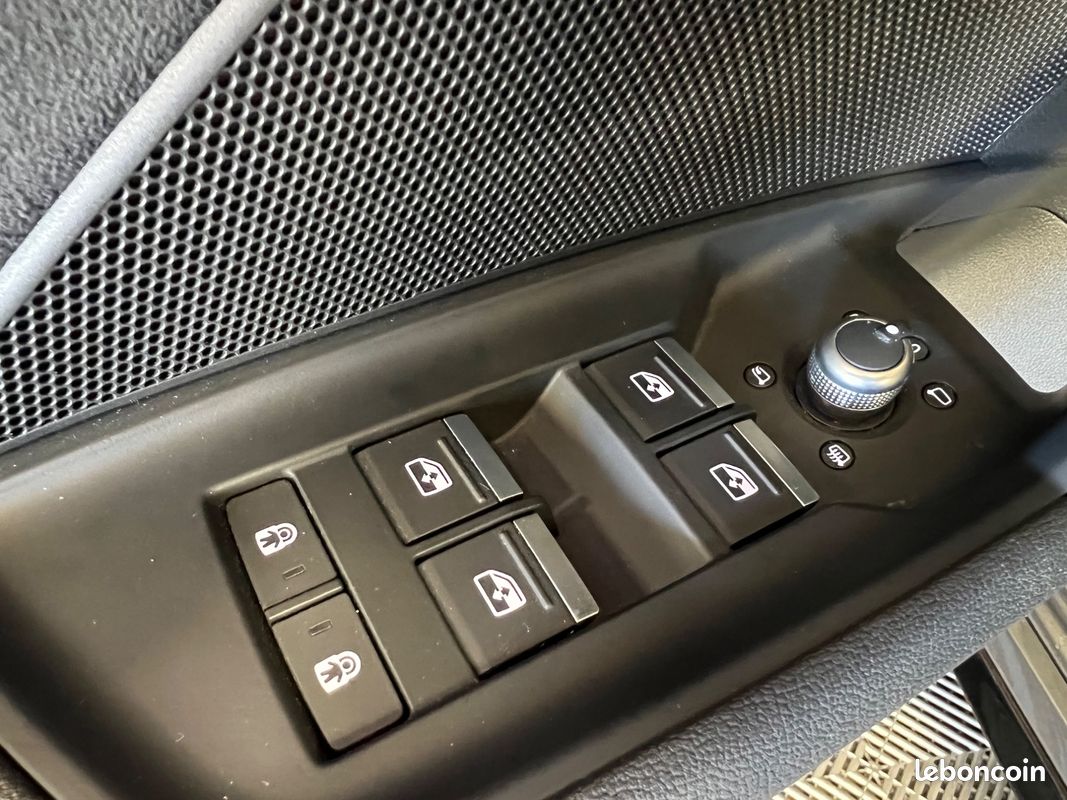 AUDI RS3 SPORTBACK 2.5 TFSI 400ch PACK RS DESIGN QUATTRO CAMERA RECUL ECHAPP RS (image 30)