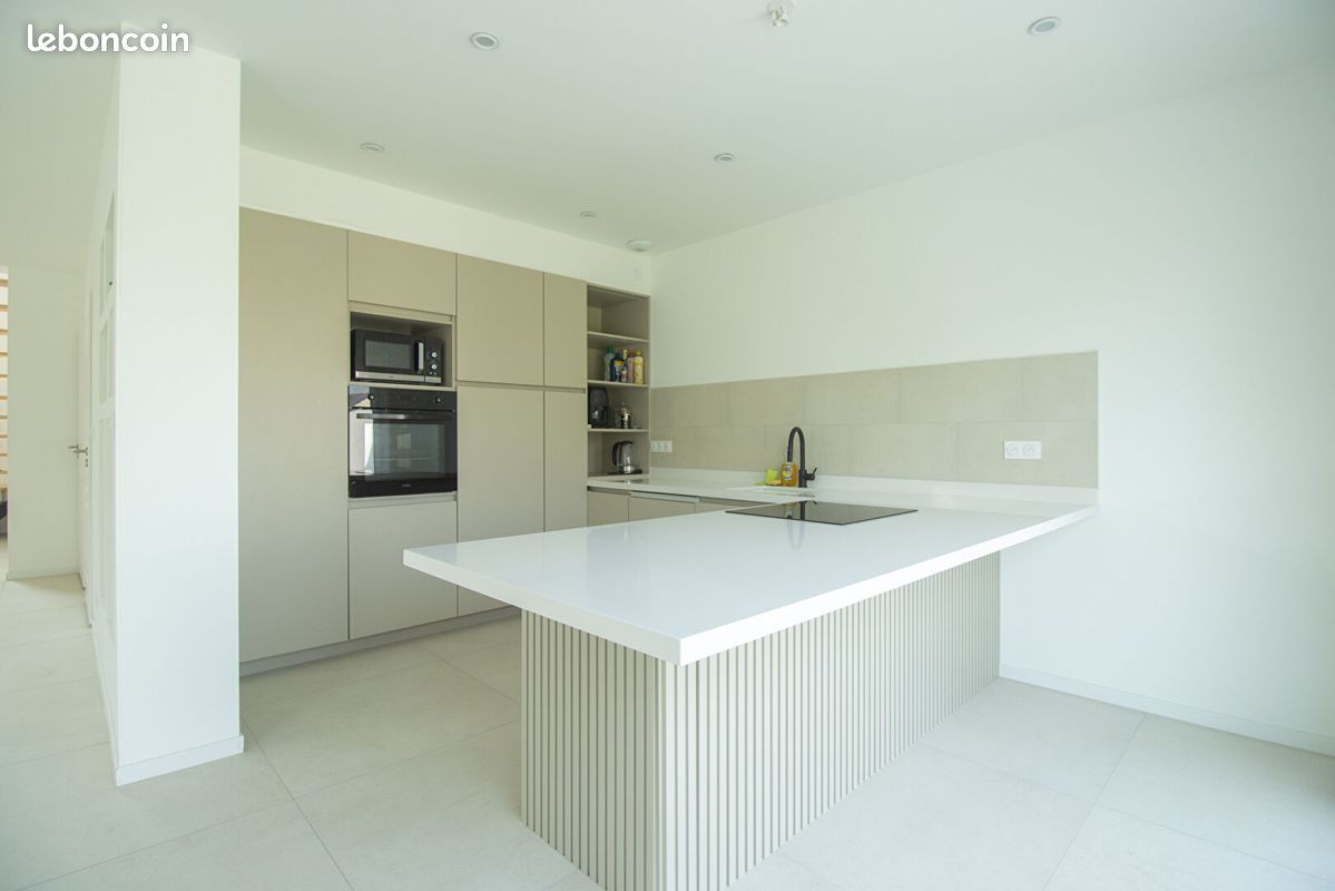 Maison 6 pièces 145 m² · à Saint-Léger-de-Linières · 145 m² · 389 900 €