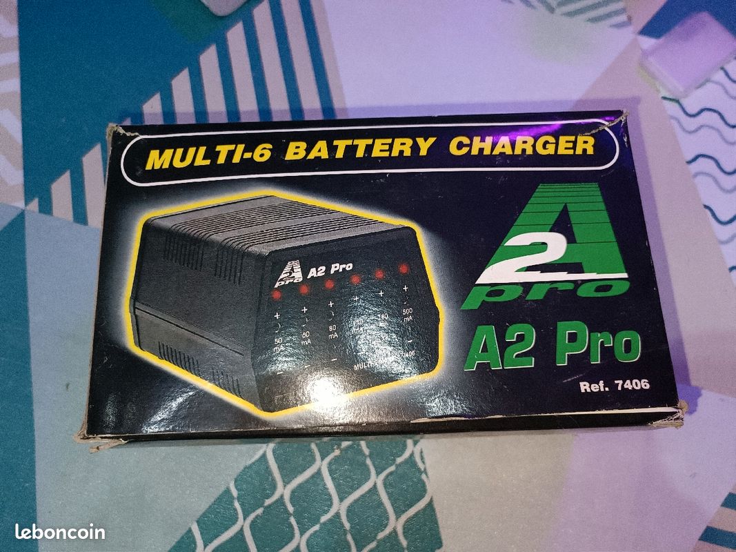Chargeur batterie multi A2 pro jamais servis (image 1)