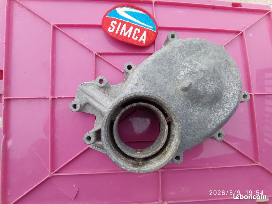 Carter de distribution pour Simca aronde P60 et Ariane moteur Rush (image 1)