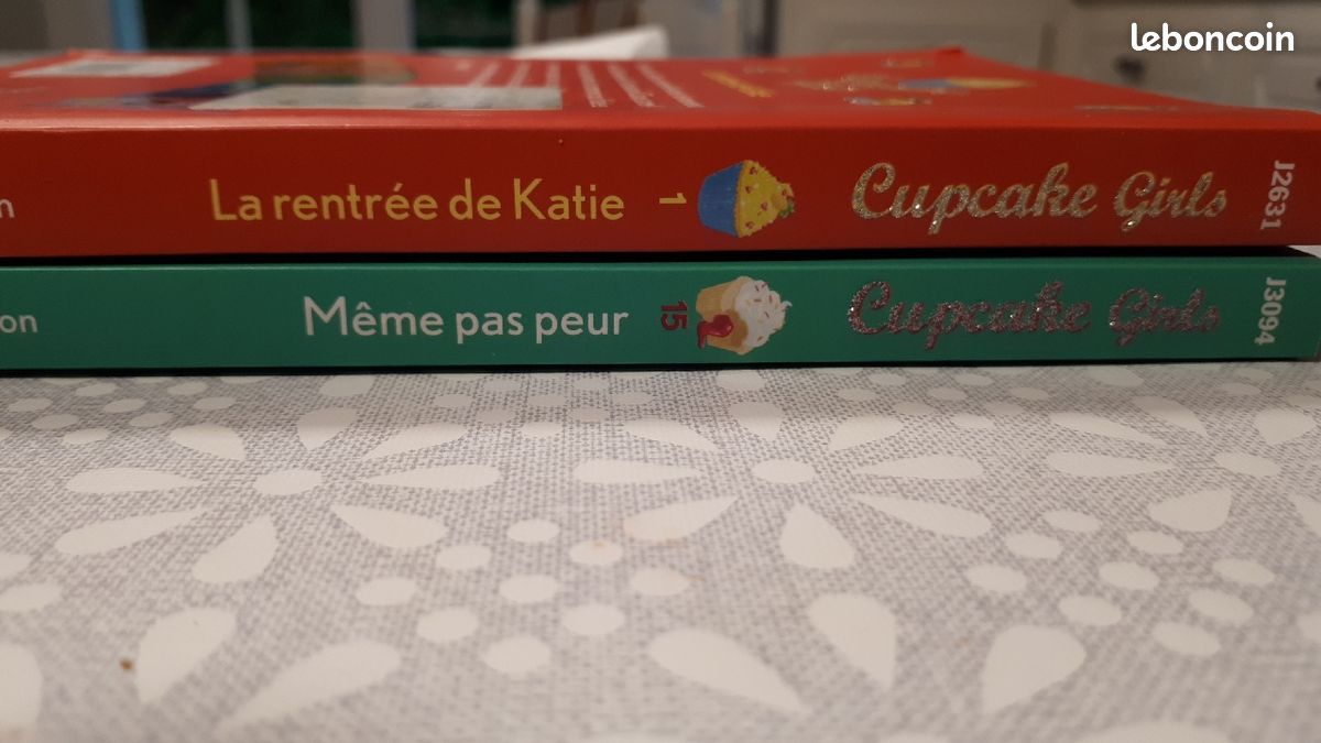Lots de 2 livres "Cupcake Girls" (image 1)