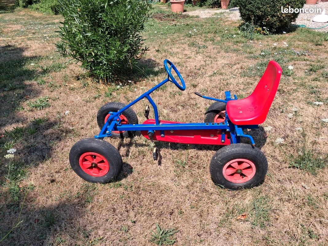 Kart à pédales pour enfant (image 2)