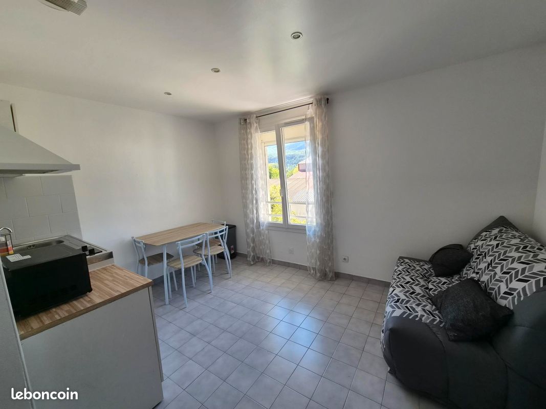Appartement 1 pièce 20 m² · à Sassenage · 20 m² · 385 €/mois