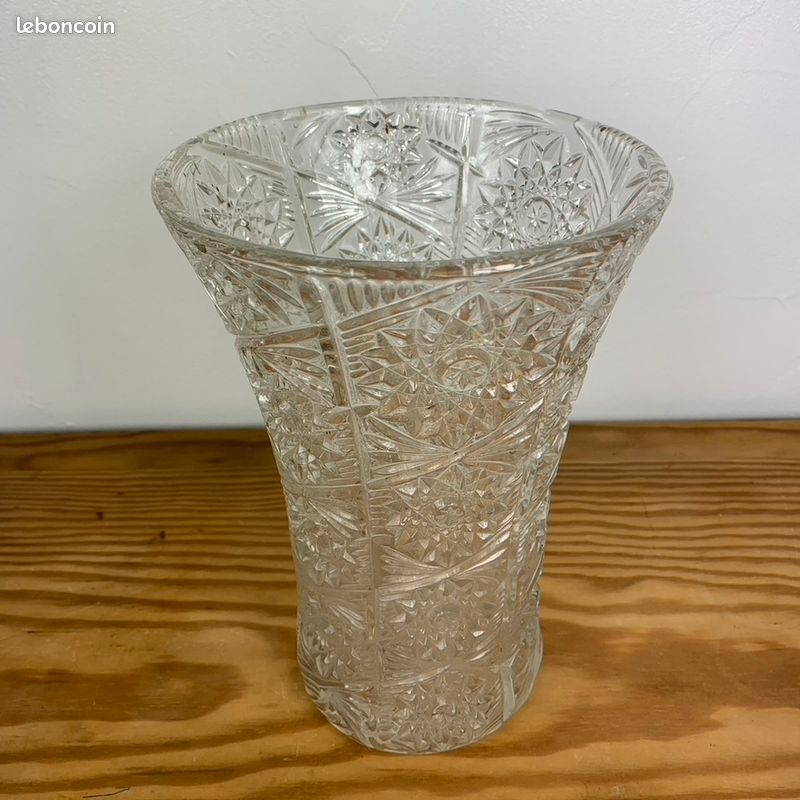 Vase (image 3)