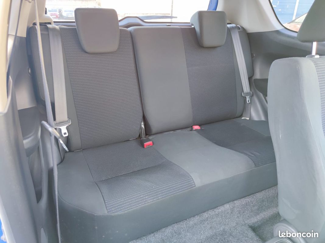 Suzuki swift iii 2009 (image 8)