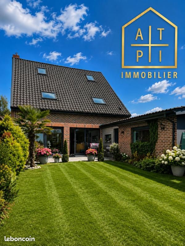 Maison 7 pièces 200 m² · à Nieppe · 200 m² · 545 000 €