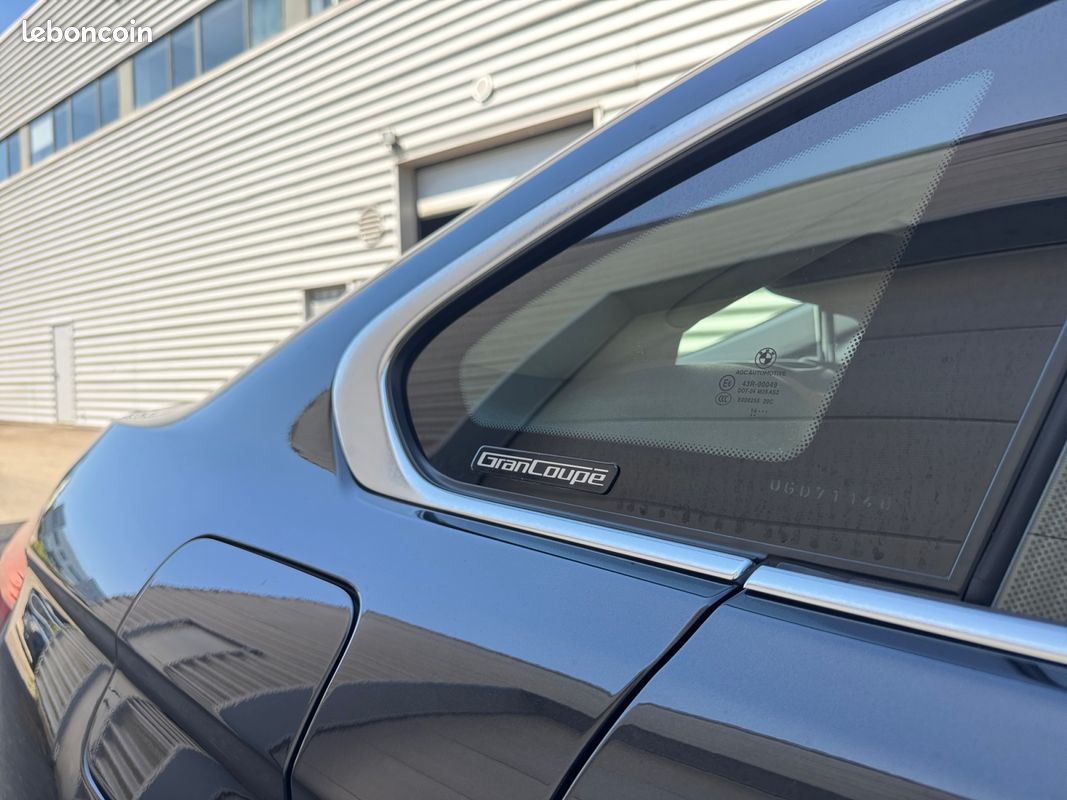 BMW SERIE 4 (F36) GRAN COUPE 420D BVA8 184Ch LUXURY COFFRE ÉLECTRIQUE Garantie 12 mois (image 19)