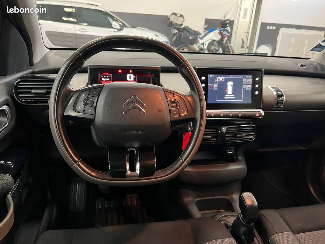 Citroën C4 Cactus 1.2 ptec 110 CV Finition Shin / Financement possible (image 3)