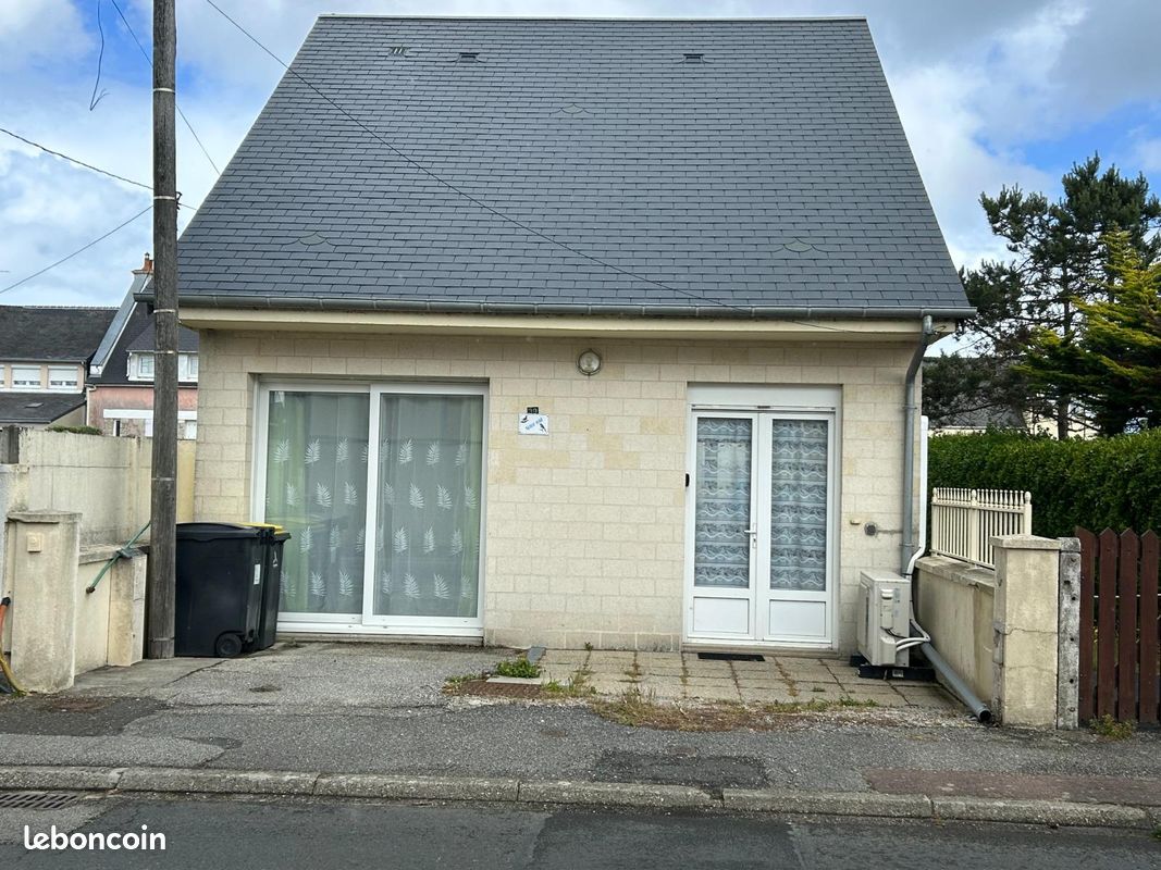 Maison 5 pièces 74 m² · à Quinéville · 74 m² · 750 €