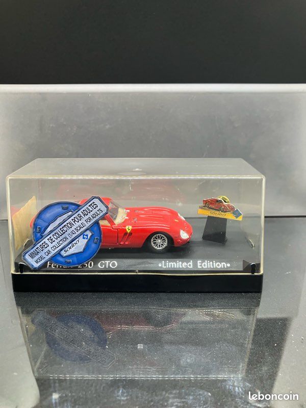 Ferrari 250 GTO Miniature 1:32 – Voiture Jouet Moulée Sous Pression – Avec Son Et Lumière – Enfant 3+