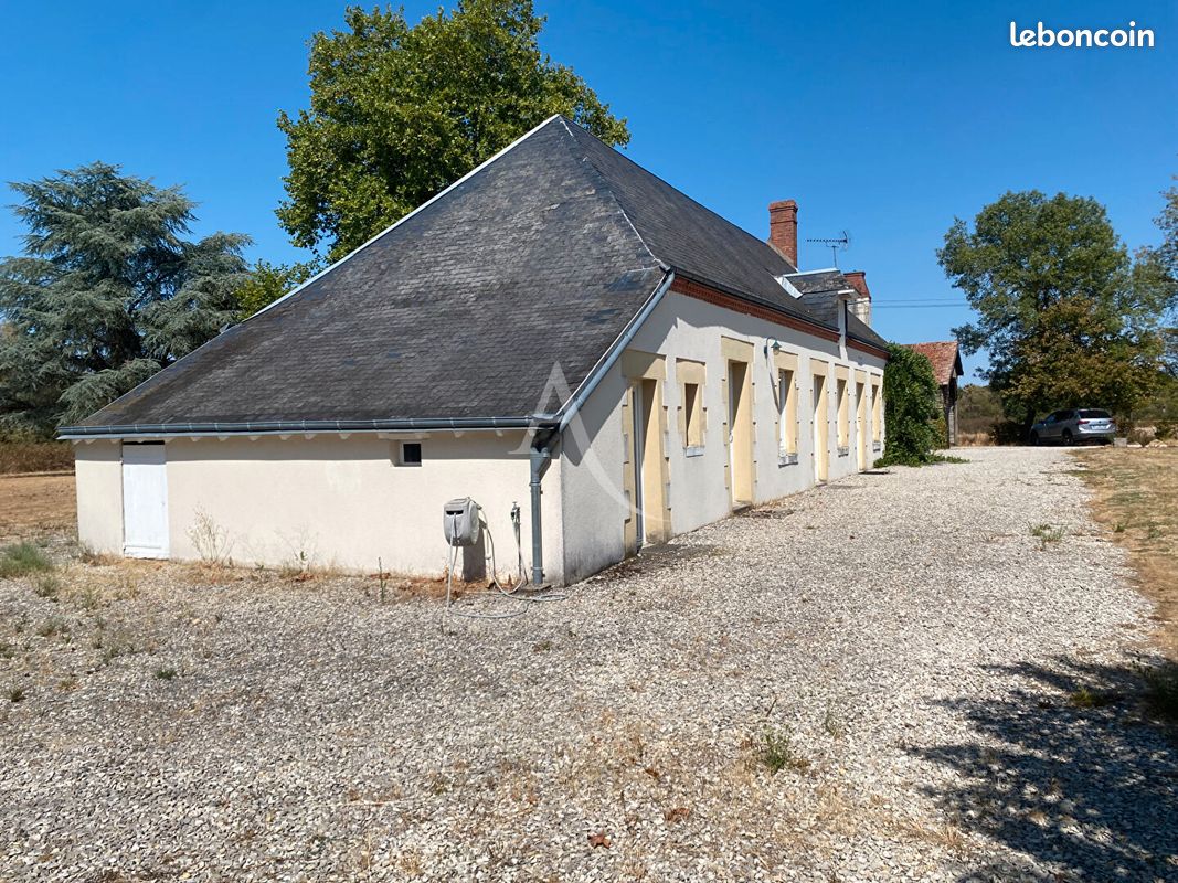 Maison 6 pièces 149 m² · à Vitry-aux-Loges · 149 m² · 1 330 €/mois