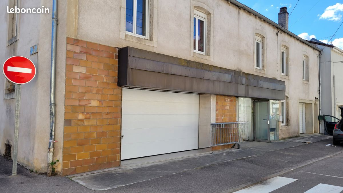Maison 8 pièces 185 m² · à Liffol-le-Grand · 185 m² · 106 000 €