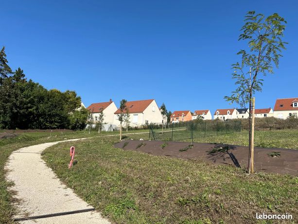 Terrain 475 m² Puiseux-le-Hauberger