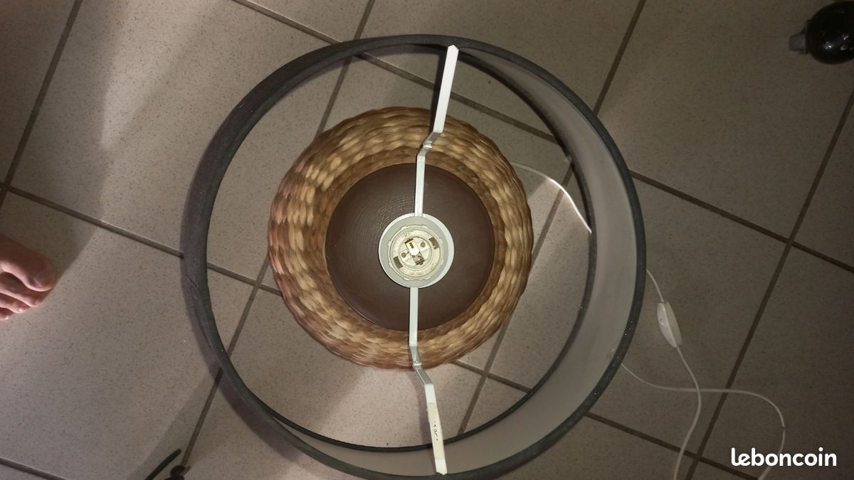 Lampe à posé retin comme neuf (image 2)