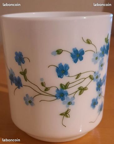 Lot 10 Tasses à Café Veronica Myosotis Arcopal vintage
