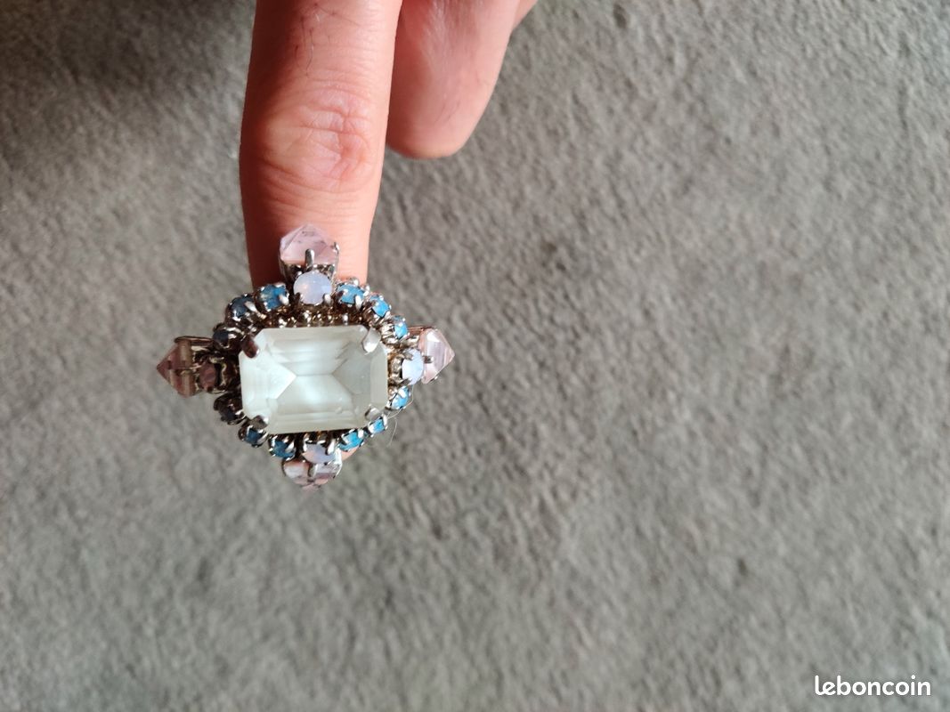 Bague fantaisie marque On aura tout vu (image 4)