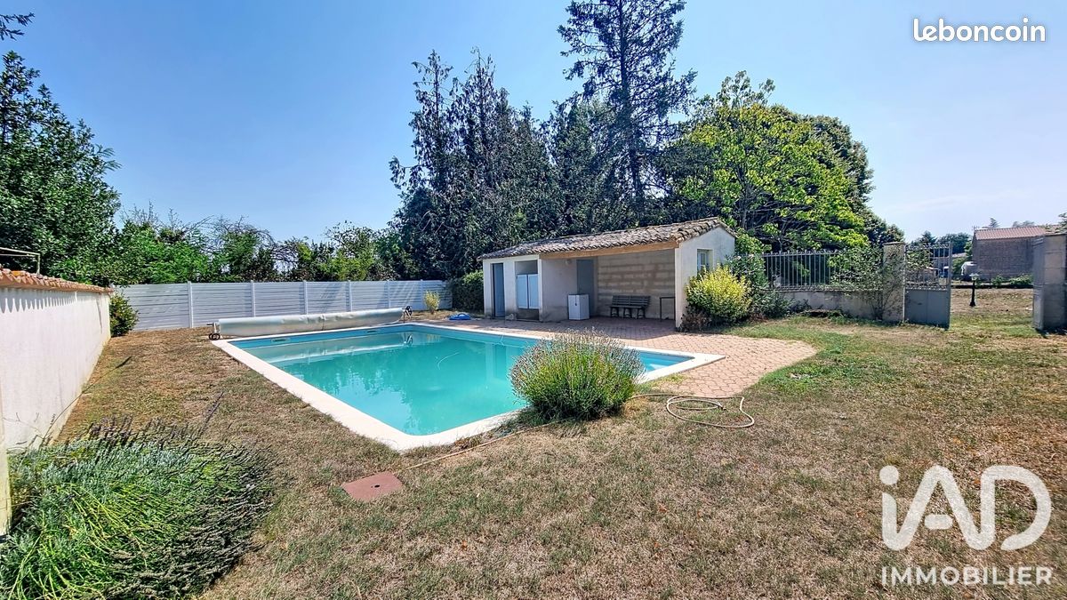 Maison 7 pièces 194 m² · à Champagnolles · 194 m² · 295 000 €