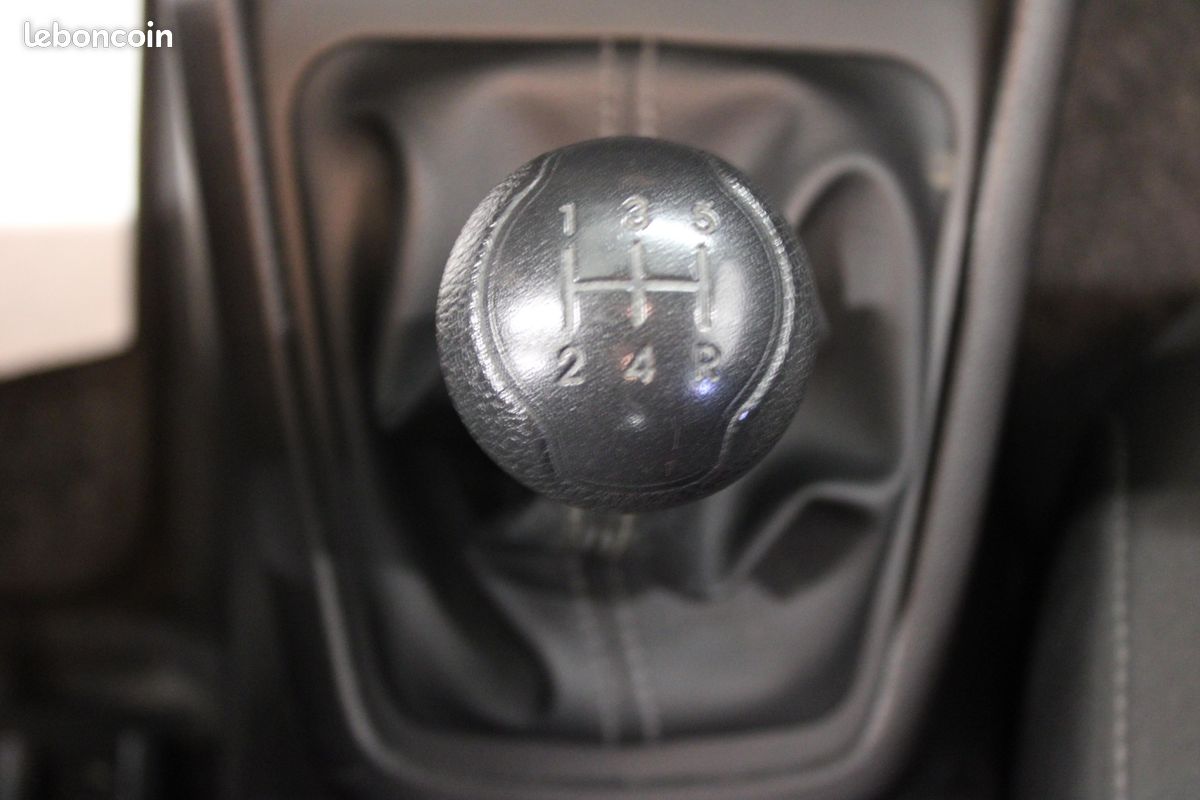 KIA Rio 1.2 DPi 84ch BVM5 Motion (image 16)