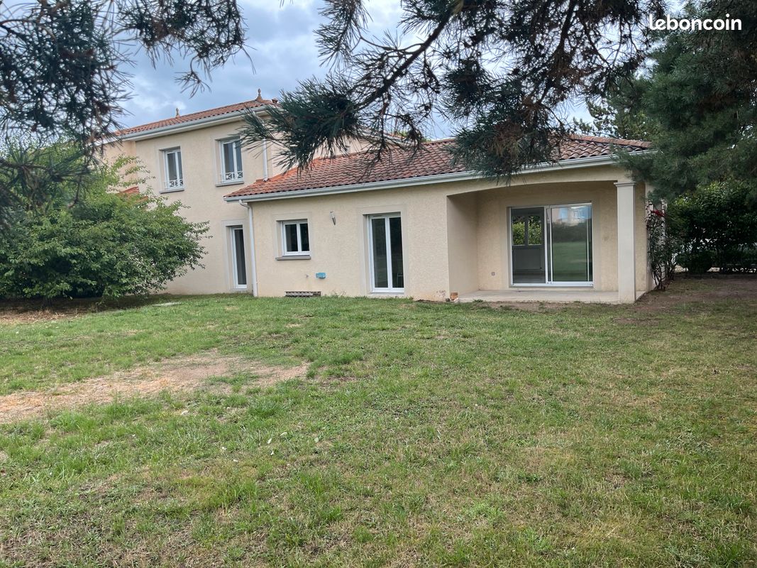 Maison 6 pièces 145 m² · à Dardilly · 145 m² · 590 000 €